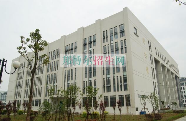 中?？即髮：每紗? width=