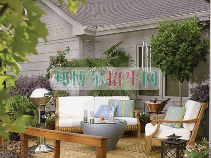 初中生可以讀環(huán)境藝術(shù)設計專業(yè)嗎
