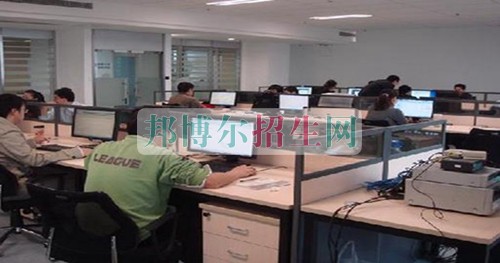 成都可以讀計(jì)算機(jī)應(yīng)用技術(shù)的大專(zhuān)學(xué)校
