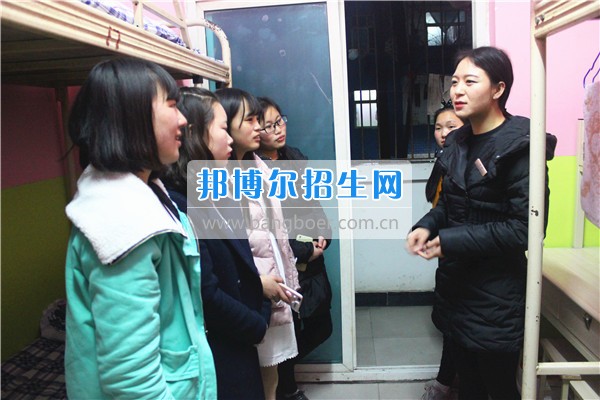 成都希望幼師學(xué)校是責(zé)任？更是一種愛(ài)！