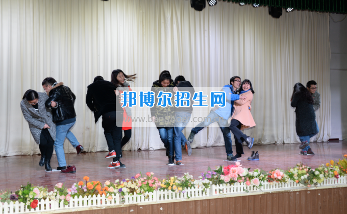 川南幼兒師范高等?？茖W(xué)校與內(nèi)江職業(yè)技術(shù)學(xué)校開展青年聯(lián)誼活動(dòng)