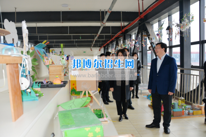 川南幼兒師范高等?？茖W(xué)校作“互聯(lián)網(wǎng)+教育”專題報告