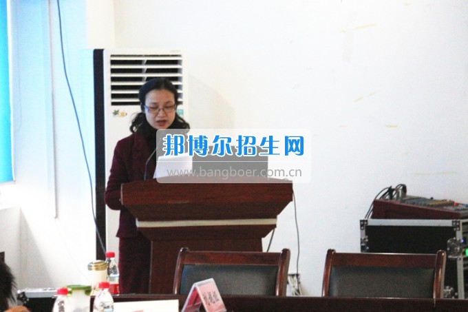 重慶公共運(yùn)輸職業(yè)學(xué)院召開(kāi)2017年學(xué)生職業(yè)素質(zhì)教育工作專(zhuān)題會(huì)