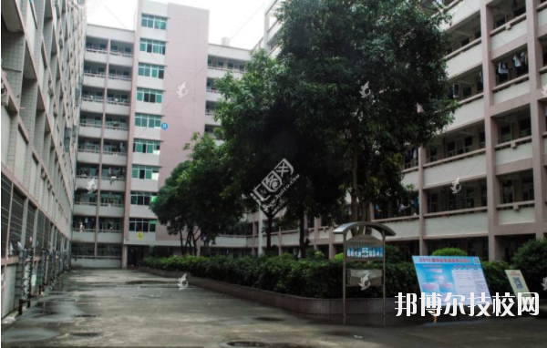 陜西石油化工學(xué)校2020年報名條件、招生要求、招生對象