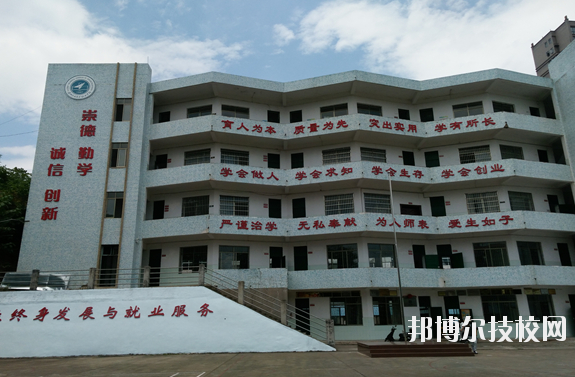 贛州應(yīng)用技術(shù)職業(yè)學校2020年學費、收費多少