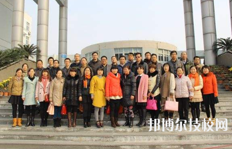 萍鄉(xiāng)湘東職業(yè)中等專業(yè)學(xué)校2020年報(bào)名條件、招生要求、招生對(duì)象 