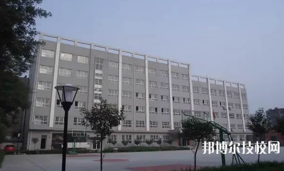 華陰市職業(yè)教育中心2020年報名條件、招生要求、招生對象 