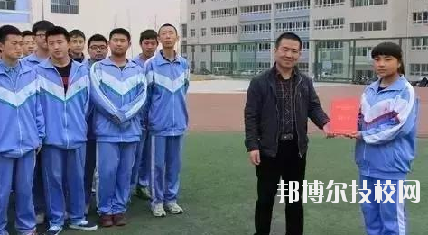 靖遠職業(yè)中等專業(yè)學(xué)校2020年報名條件、招生要求、招生對象