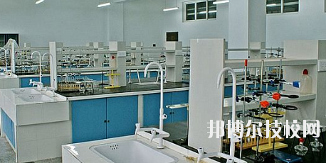 甘肅石化技師學(xué)院2020年報(bào)名條件、招生要求、招生對(duì)象