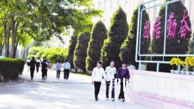 甘肅省商業(yè)學(xué)校2020年報(bào)名條件、招生要求、招生對(duì)象