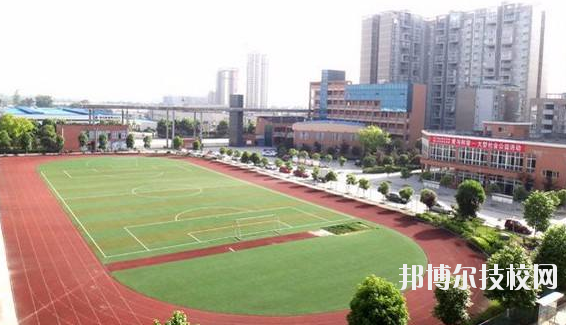 重慶潼南闇公職業(yè)高級中學(xué)2020年報名條件、招生要求、招生對象