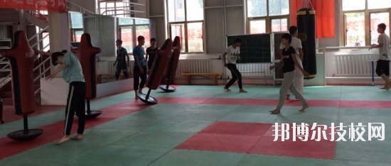 酒泉體育運(yùn)動學(xué)校2020年學(xué)費(fèi)、收費(fèi)多少