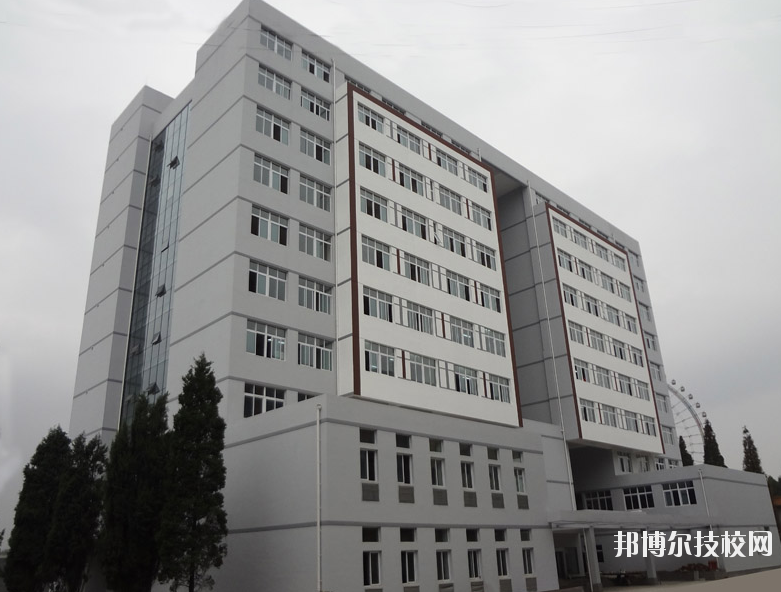 貴陽(yáng)白云職業(yè)技術(shù)學(xué)校2020年報(bào)名條件、招生要求、招生對(duì)象