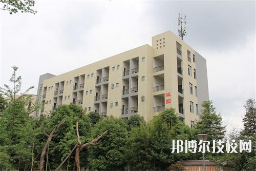 天府成人中等專業(yè)學(xué)校2020年報(bào)名條件、招生要求、招生對(duì)象