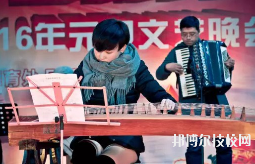 重慶萬(wàn)州職業(yè)教育中心2020年報(bào)名條件、招生要求、招生對(duì)象