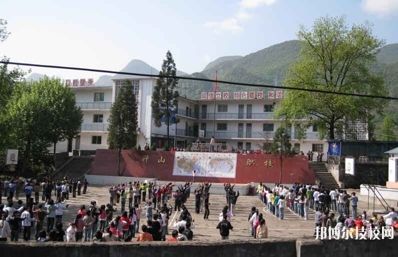 六盤(pán)水鐘山區(qū)職業(yè)技術(shù)學(xué)校怎么樣、好不好