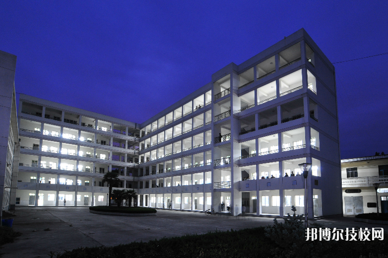 淮安生物工程高等職業(yè)學(xué)校2020年報(bào)名條件、招生要求、招生對(duì)象