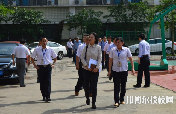 重慶渝北區(qū)竟成中學校2020年報名條件、招生要求、招生對象