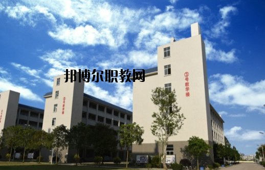 化州職業(yè)技術(shù)學(xué)校2020年報(bào)名條件、招生要求、招生對象