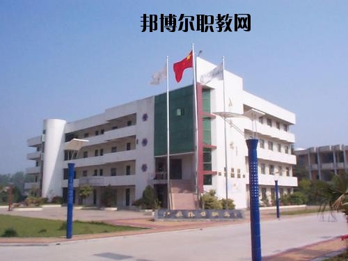 昭陽區(qū)高級職業(yè)中學(xué)2020年報名條件、招生要求、招生對象