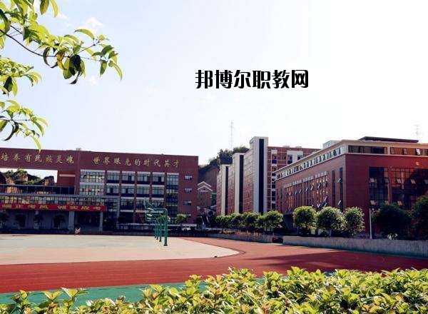 恩施信息技術(shù)學(xué)校2020年報名條件、招生要求、招生對象