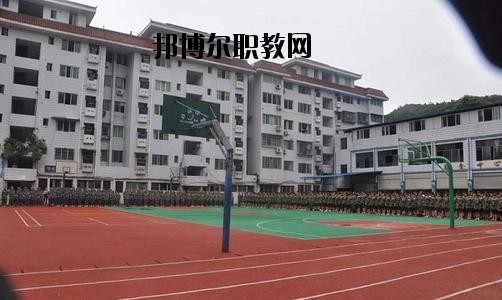 南充中等專業(yè)學校2020年報名條件、招生要求、招生對象