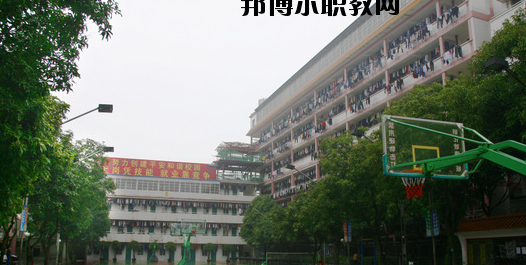 廣西商貿(mào)高級技工學(xué)校2020年報名條件、招生要求、招生對象
