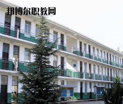 雙柏縣職業(yè)高級(jí)中學(xué)2020年報(bào)名條件、招生要求、招生對(duì)象