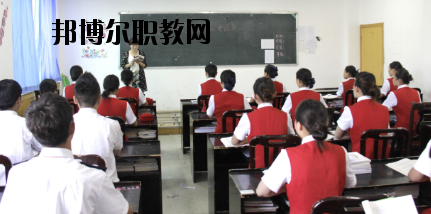 甘肅東方航空高鐵學(xué)校2020年報名條件、招生要求、招生對象