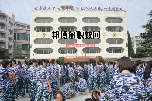 隆昌幼兒師范學(xué)校2020年報(bào)名條件、招生要求、招生對(duì)象