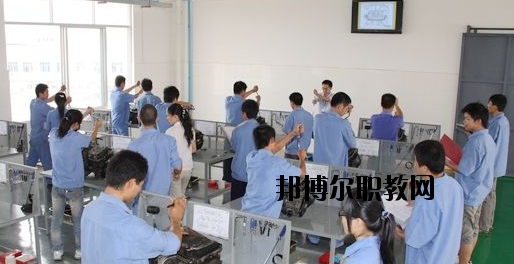 河池交通技工學(xué)校2020年報(bào)名條件、招生要求、招生對(duì)象 