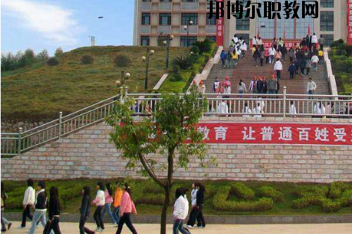 廣西質(zhì)量技術(shù)工程學(xué)校2020年報(bào)名條件、招生要求、招生對(duì)象