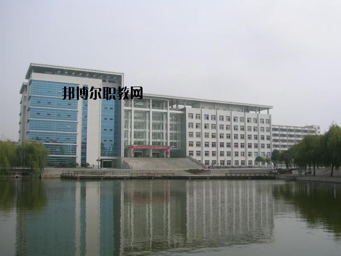 永仁縣職業(yè)高級(jí)中學(xué)2020年學(xué)費(fèi)、收費(fèi)多少