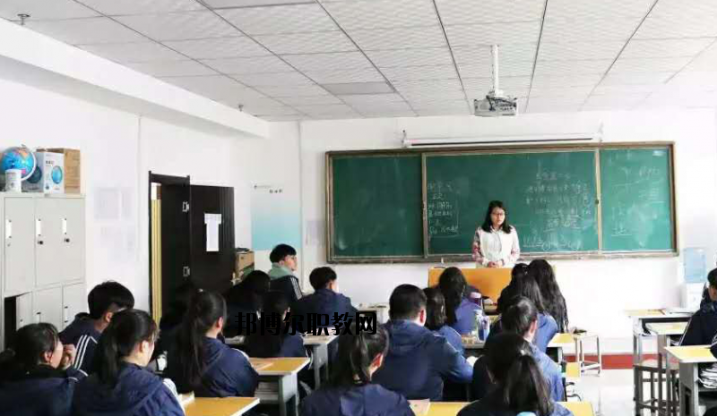 西安藝術(shù)職業(yè)高級(jí)中學(xué)2020年報(bào)名條件、招生要求、招生對(duì)象 