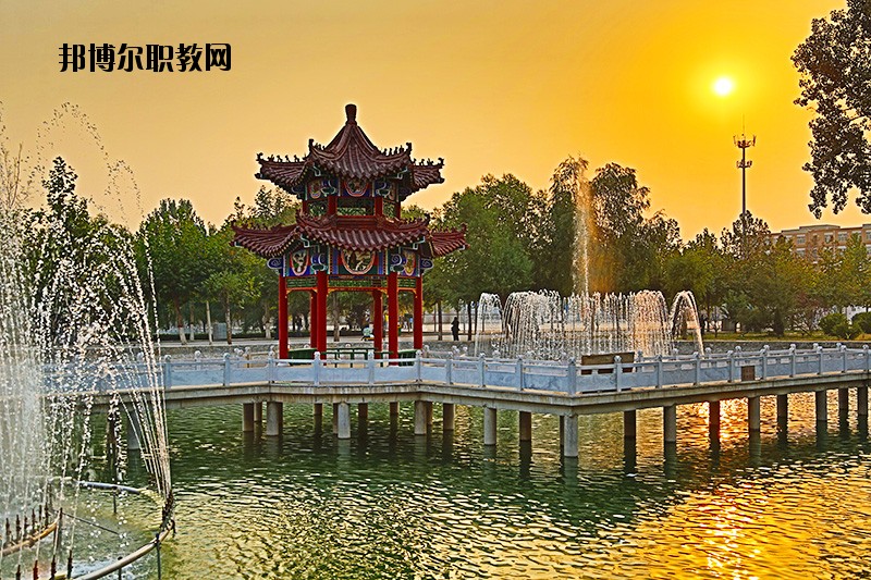 保定科技中等專業(yè)學校網(wǎng)站網(wǎng)址