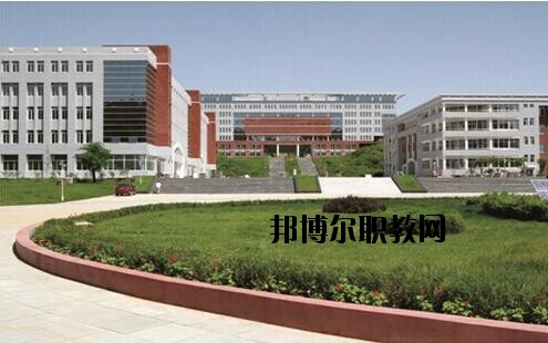 銅仁廣播電視大學(xué)中專部學(xué)校怎么樣、好不好