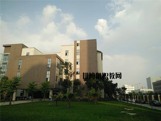 四川省自貢倍樂職業(yè)技術(shù)學(xué)校2020年報(bào)名條件、招生要求、招生對象