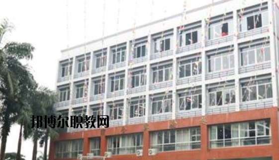 廣西電子高級(jí)技工學(xué)校2020年報(bào)名條件、招生要求、招生對(duì)象