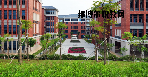 東莞輕工業(yè)學校2020年報名條件、招生要求、招生對象