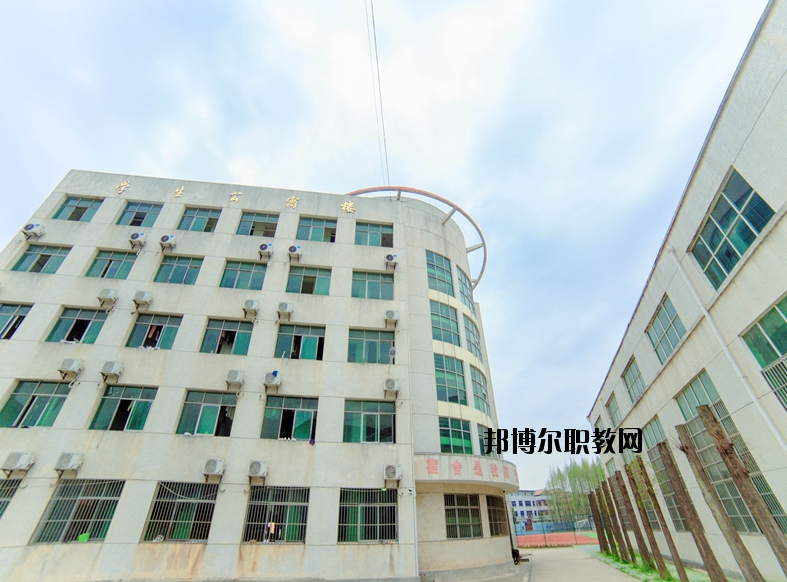 黃岡技師學(xué)院2020年報(bào)名條件、招生要求、招生對(duì)象