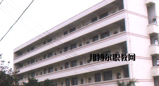 南寧電子工程學(xué)校2020年報(bào)名條件、招生要求、招生對(duì)象 