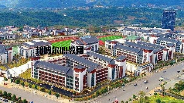大方綜合職業(yè)技術(shù)學(xué)校2020年報名條件、招生要求、招生對象