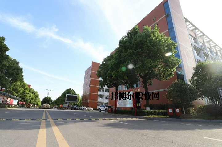 江陵職教中心2020年報名條件、招生要求、招生對象