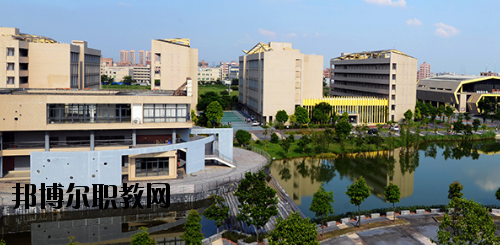東莞理工學(xué)校2020年報(bào)名條件、招生要求、招生對(duì)象