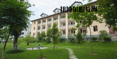 梅州農(nóng)業(yè)學(xué)校2020年報(bào)名條件、招生要求、招生對(duì)象