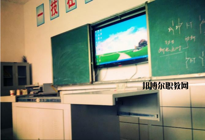 四川省隆昌縣城關(guān)職業(yè)中學(xué)2020年報名條件、招生要求、招生對象