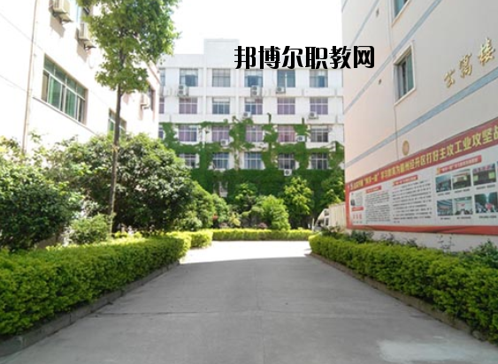 贛州光華職業(yè)技術(shù)學(xué)校2020年報(bào)名條件、招生要求、招生對(duì)象