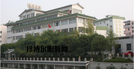桂林衛(wèi)生學(xué)校2020年報(bào)名條件、招生要求、招生對(duì)象