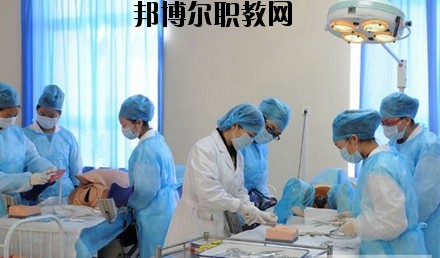 四川成都衛(wèi)生學(xué)校2020年報(bào)名條件、招生要求、招生對象