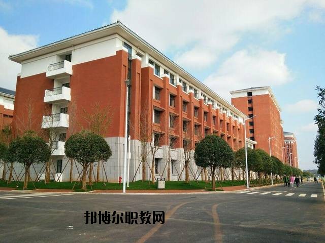 洪湖理工中等職業(yè)學校怎么樣、好不好